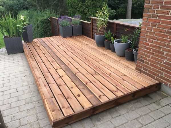 Cost of Platform Deck Installation in Bloomfield Hills